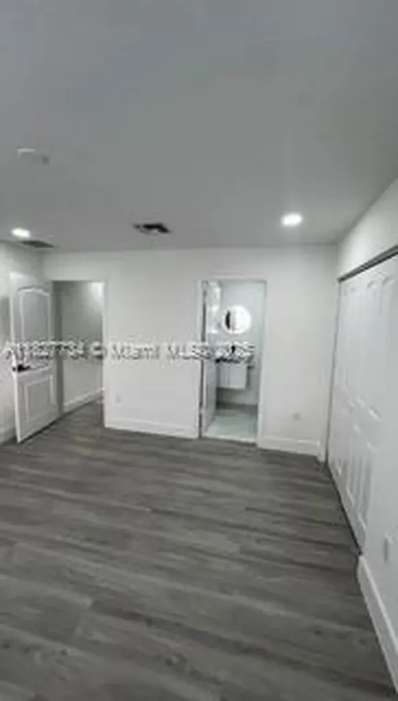 964 N 18th Court Hollywood FL 33020