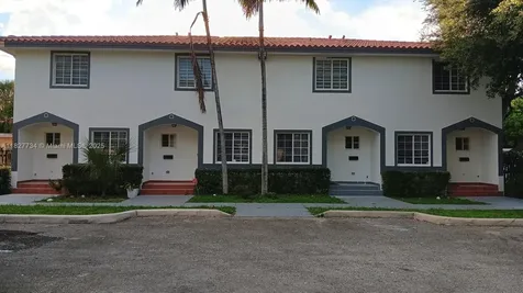 964 N 18th Court Hollywood FL 33020