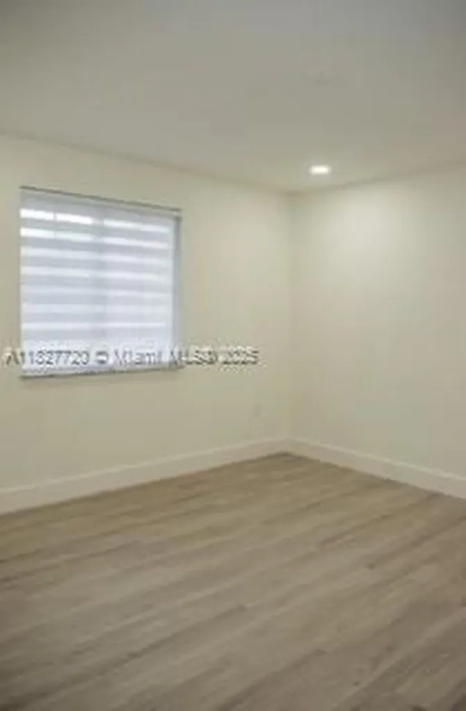 972 N 18th Court Hollywood FL 33020
