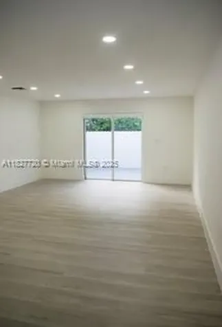 972 N 18th Court Hollywood FL 33020