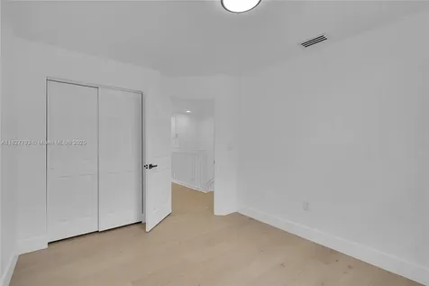 16400 Sapphire Place Weston FL 33331