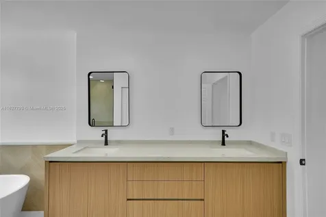 16400 Sapphire Place Weston FL 33331