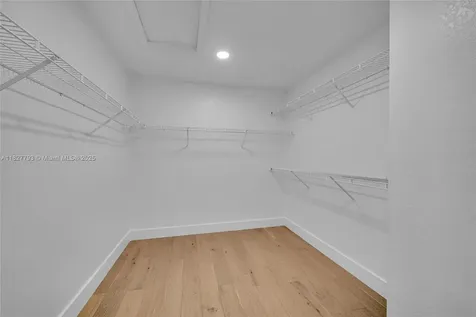 16400 Sapphire Place Weston FL 33331