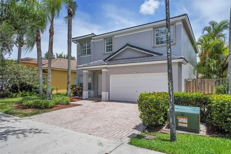 16400 Sapphire Place Weston FL 33331