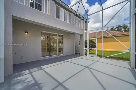 16400 Sapphire Place Weston FL 33331