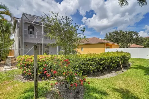 16400 Sapphire Place Weston FL 33331
