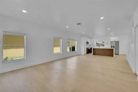 16400 Sapphire Place Weston FL 33331