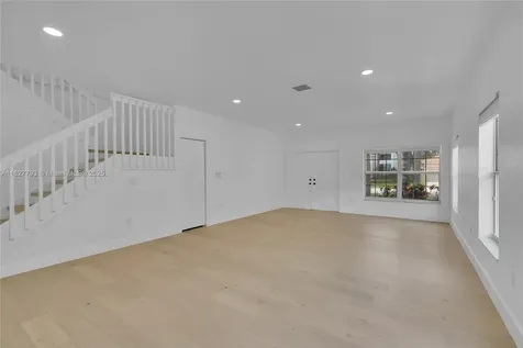 16400 Sapphire Place Weston FL 33331