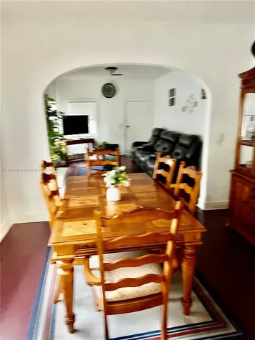 350 NE 127th Street North Miami FL 33161