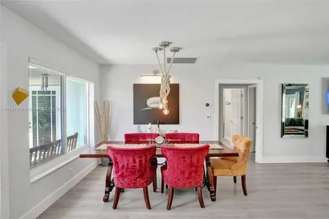 1555 NE 35th Street Oakland Park FL 33334