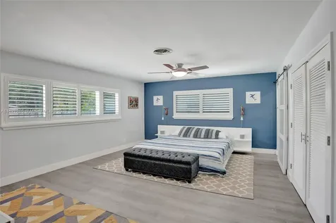 1555 NE 35th Street Oakland Park FL 33334