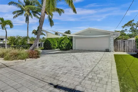 1555 NE 35th Street Oakland Park FL 33334