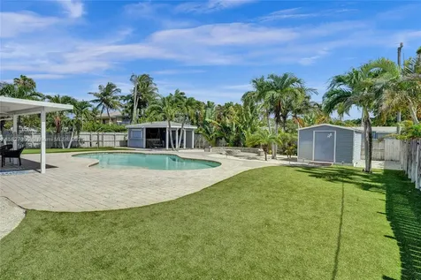 1555 NE 35th Street Oakland Park FL 33334