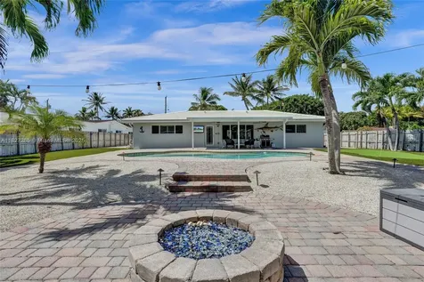 1555 NE 35th Street Oakland Park FL 33334