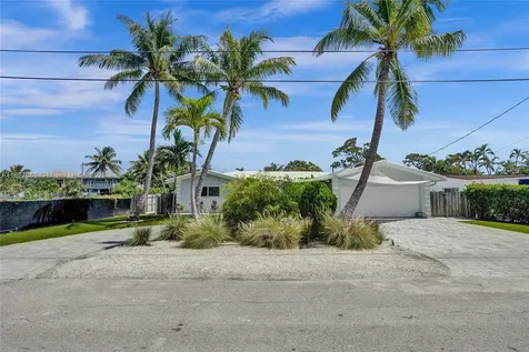 1555 NE 35th Street Oakland Park FL 33334