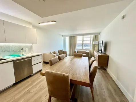 100 Lincoln Road Miami Beach FL 33139