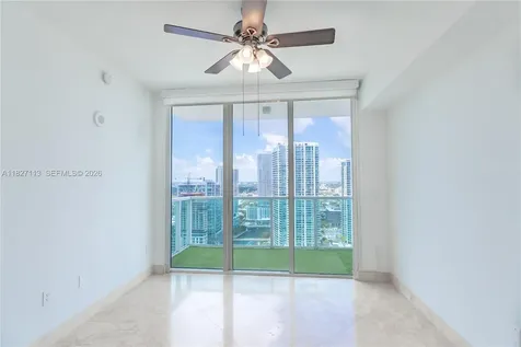 31 SE 5th Street Miami FL 33131