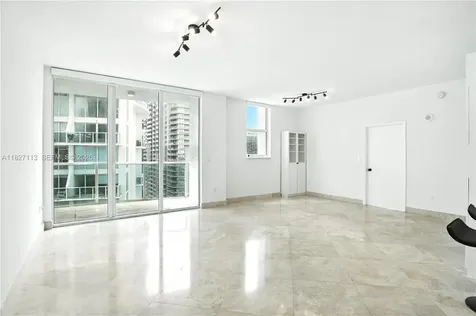 31 SE 5th Street Miami FL 33131