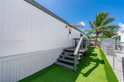 456 Bowie Lane Key Largo FL 33037