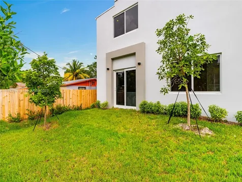 2107 SW 18th Avenue Fort Lauderdale FL 33315