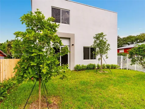 2107 SW 18th Avenue Fort Lauderdale FL 33315