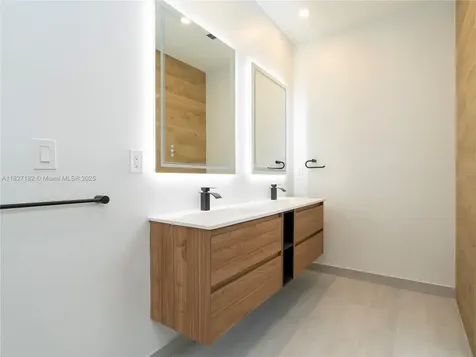 2107 SW 18th Avenue Fort Lauderdale FL 33315