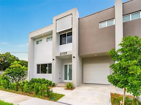2107 SW 18th Avenue Fort Lauderdale FL 33315