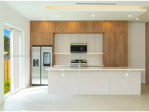 2107 SW 18th Avenue Fort Lauderdale FL 33315