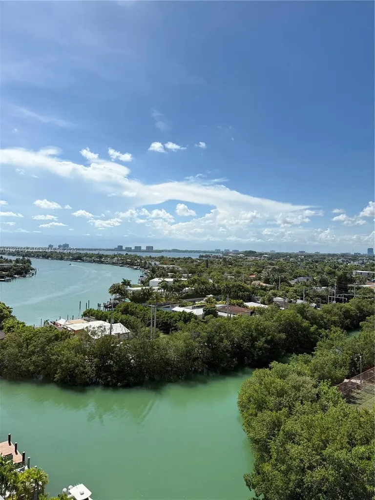 7441 Wayne Avenue Miami Beach FL 33141