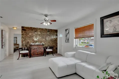 11812 SW 207th Street Miami FL 33177
