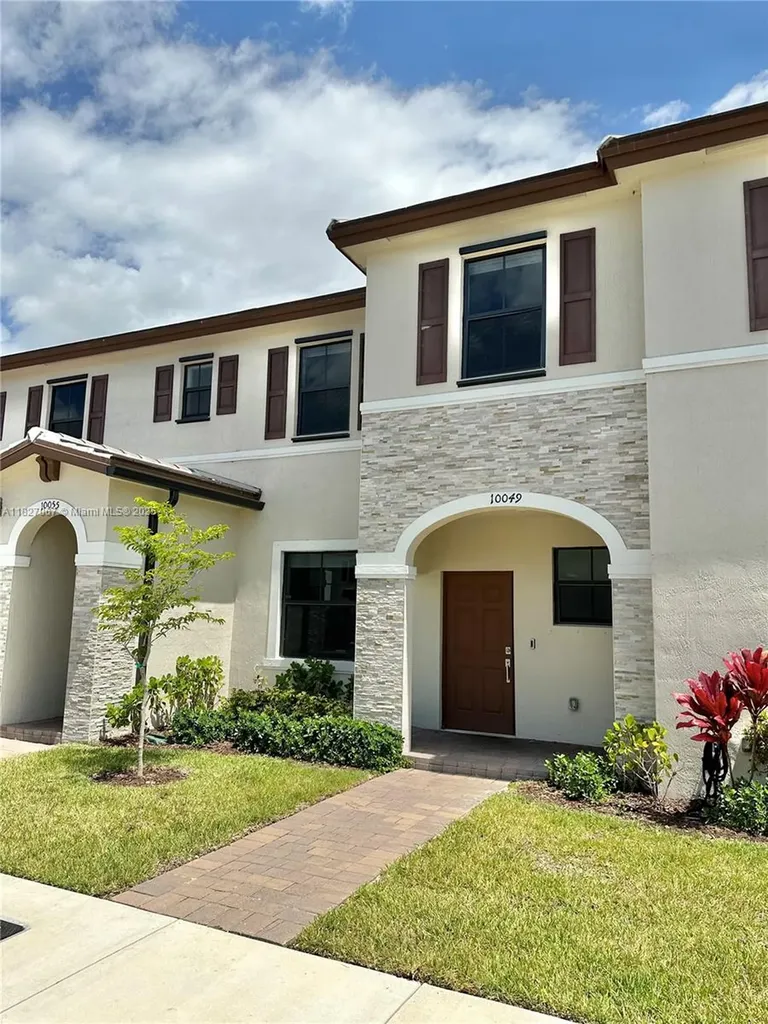 10049 SW 228th Terrace Miami FL 33190