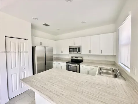 10049 SW 228th Terrace Miami FL 33190