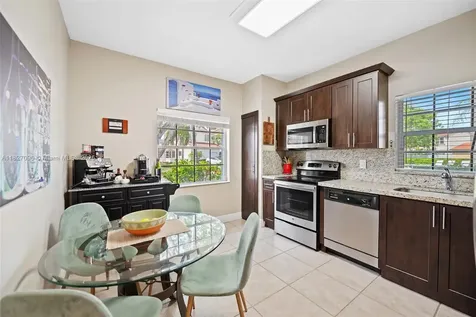 1115 SW 180th Terrace Pembroke Pines FL 33029
