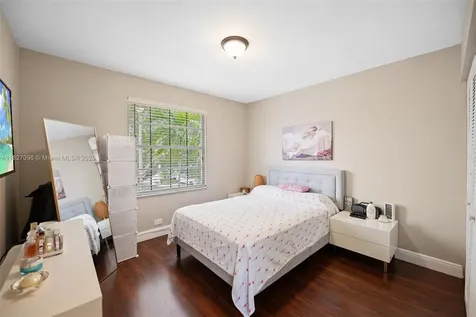 1115 SW 180th Terrace Pembroke Pines FL 33029