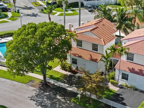 1115 SW 180th Terrace Pembroke Pines FL 33029