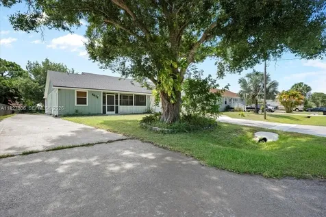 6015 Raintree Fort Pierce FL 34982