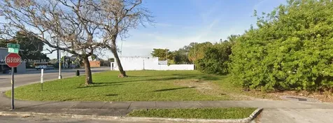 5807 NW 17th Avenue Miami FL 33142