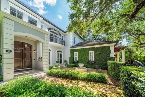 1171 Tiara Court Coral Gables FL 33134