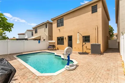 878 NE 191st Street Miami FL 33179
