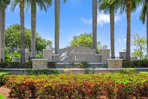 878 NE 191st Street Miami FL 33179