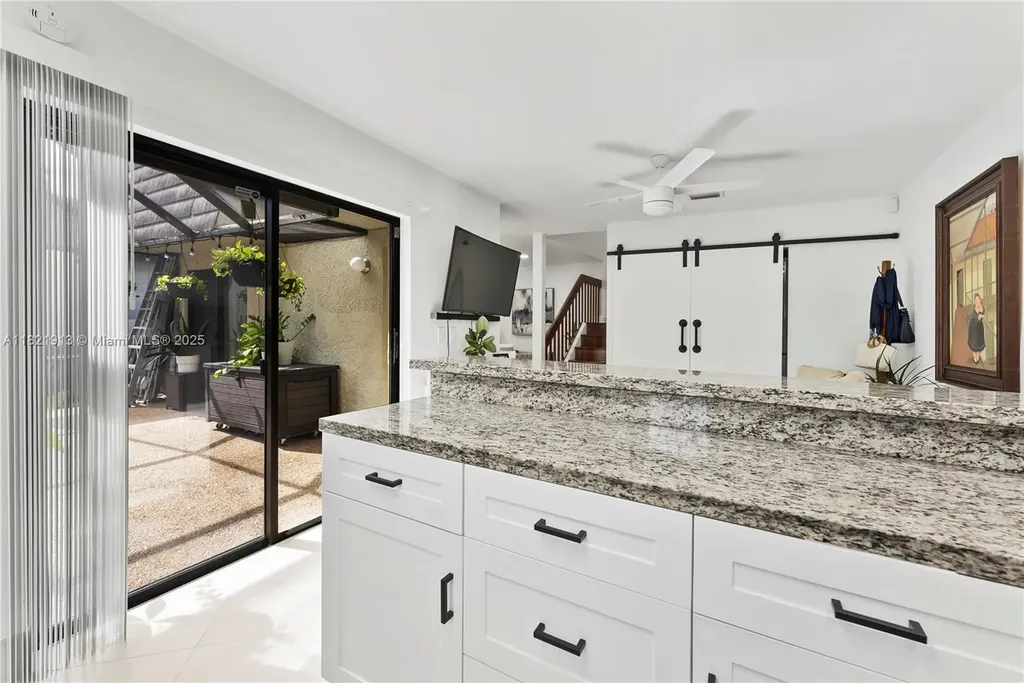 2571 NW 99th Avenue Coral Springs FL 33065