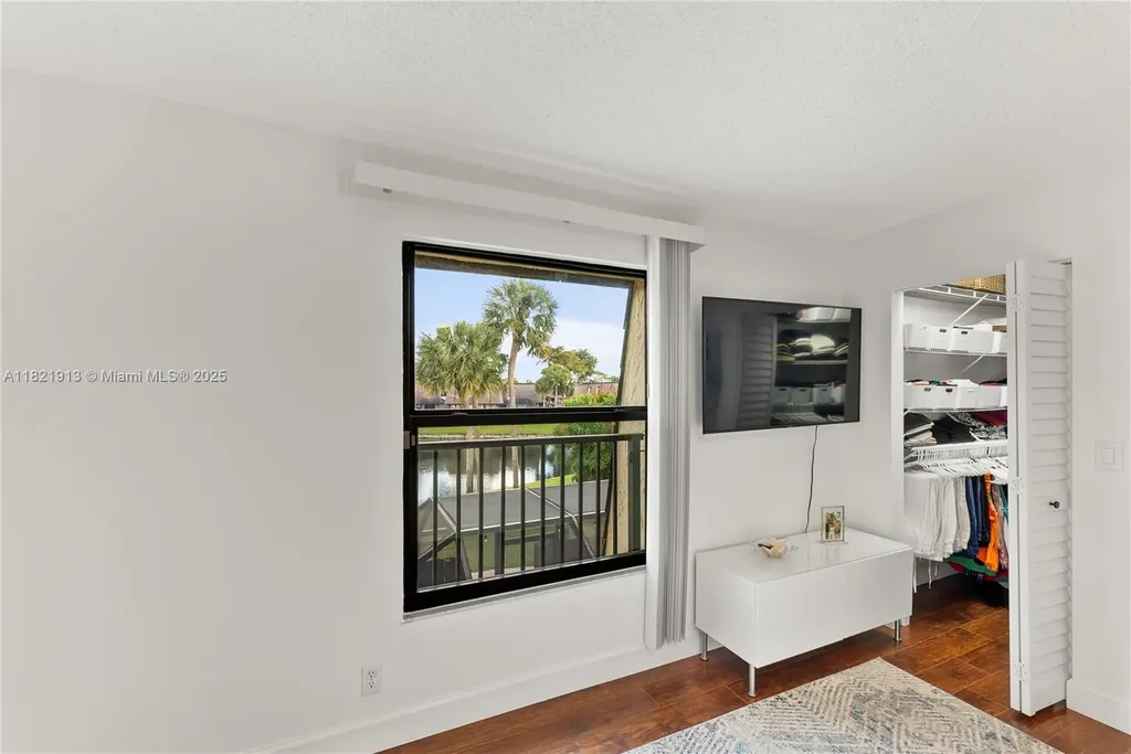 2571 NW 99th Avenue Coral Springs FL 33065