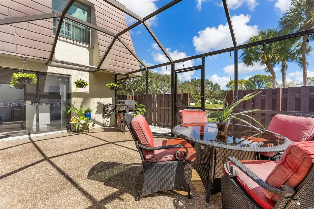 2571 NW 99th Avenue Coral Springs FL 33065