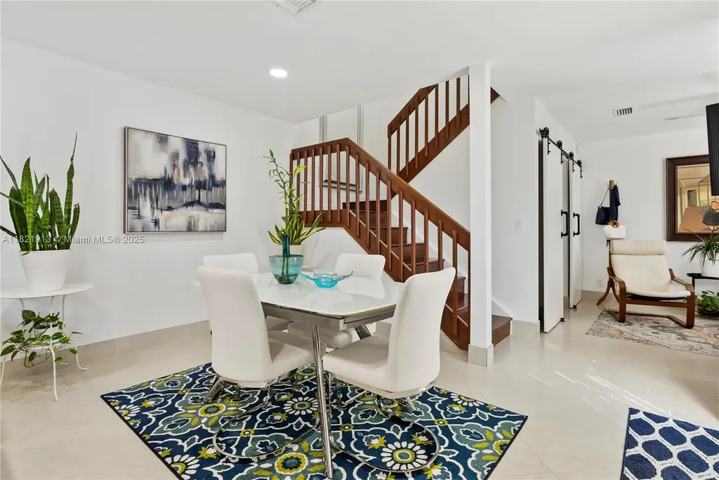 2571 NW 99th Avenue Coral Springs FL 33065