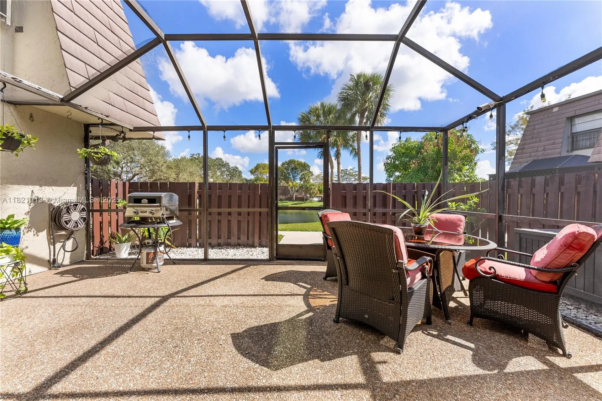 2571 NW 99th Avenue Coral Springs FL 33065