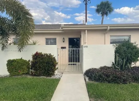 646 Joel Lehigh Acres FL 33936