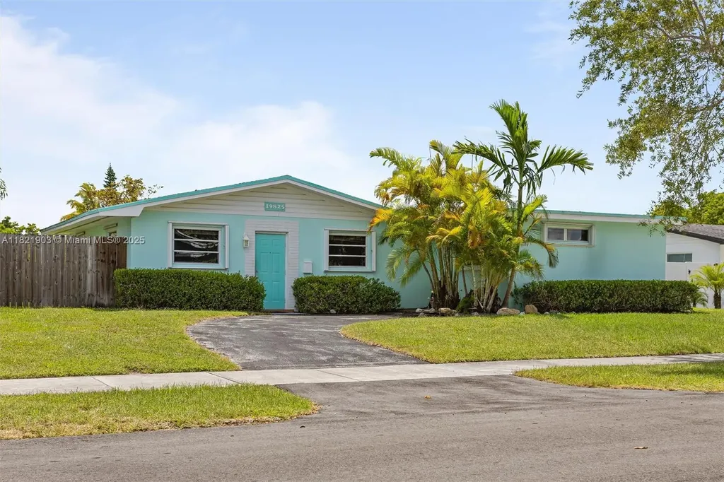 19825 SW 89th Avenue Cutler Bay FL 33157