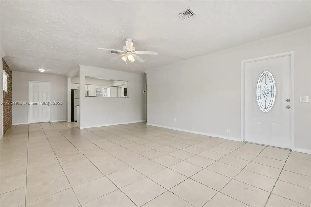 2817 SW 8th Street Fort Lauderdale FL 33312