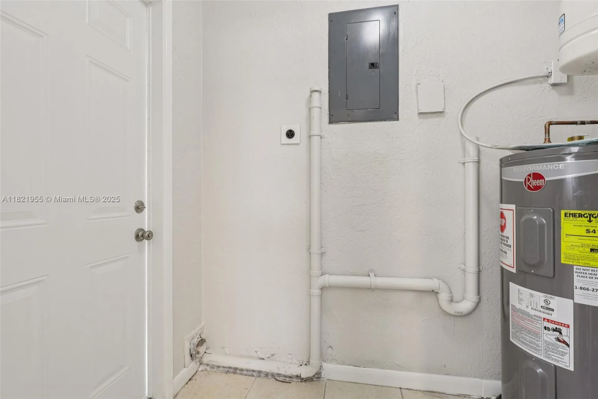 2817 SW 8th Street Fort Lauderdale FL 33312