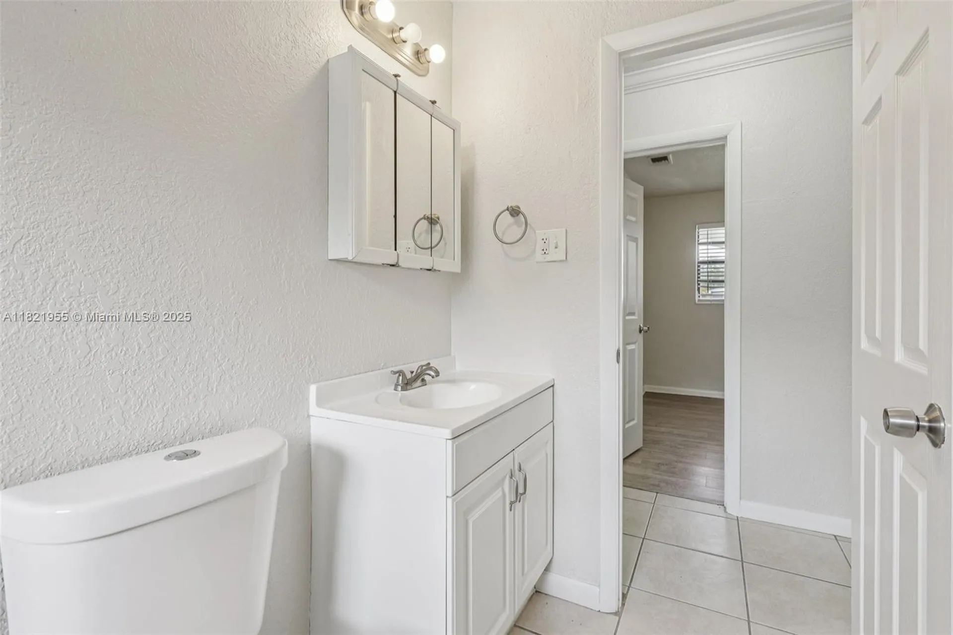 2817 SW 8th Street Fort Lauderdale FL 33312